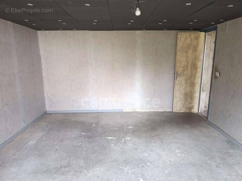 Maison à VILLENEUVE-SUR-YONNE