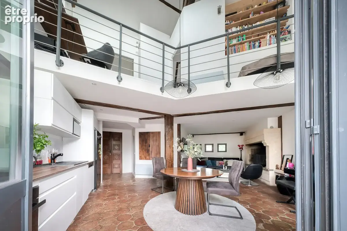 Maison  atypique sur 3 niveaux - 3 chambres - jardin - - photo 4