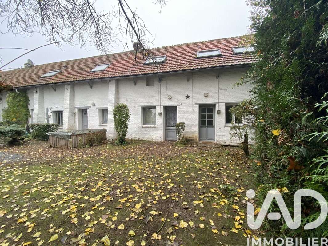 Appartement 140 m² à Lambres-Lez-Douai  - photo 2