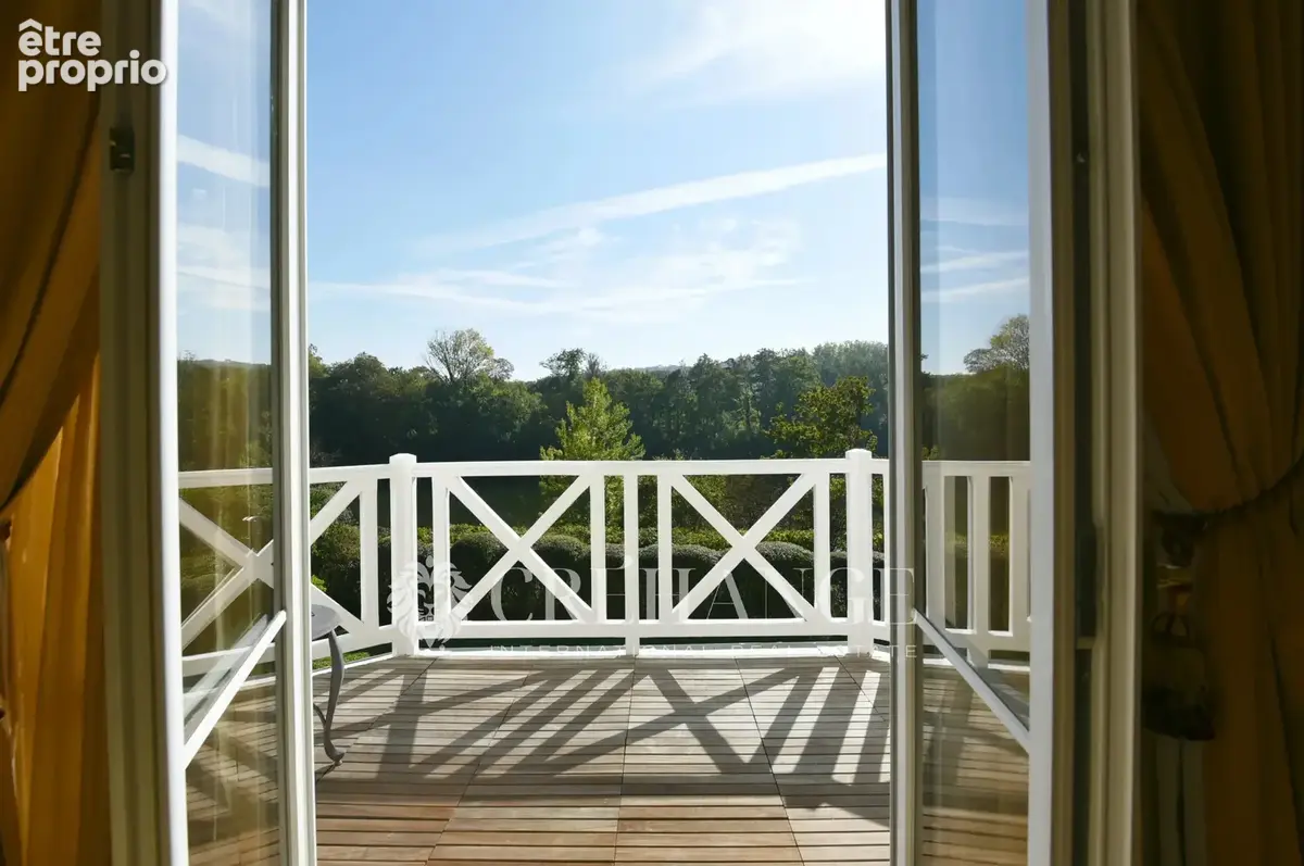 Croissy-sur-Seine - Hôtel particulier face à la Seine - photo 13