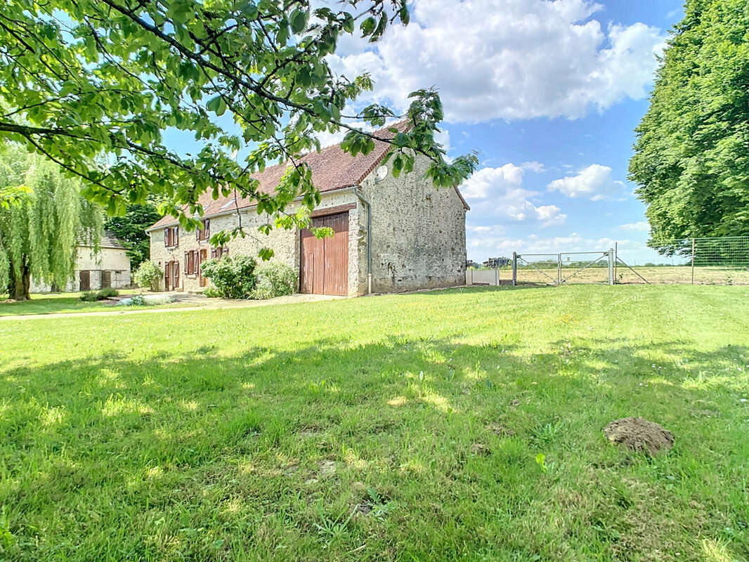 Maison à MONTMIRAIL
