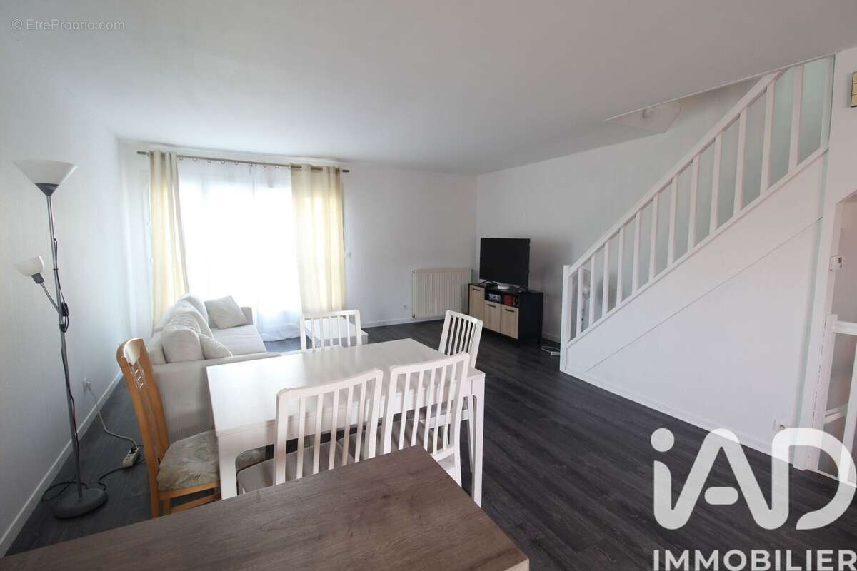 Photo 3 - Maison à CORMEILLES-EN-PARISIS
