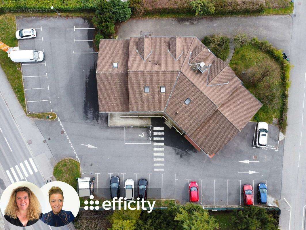 Commerce à SAINT-PIERRE-EN-FAUCIGNY