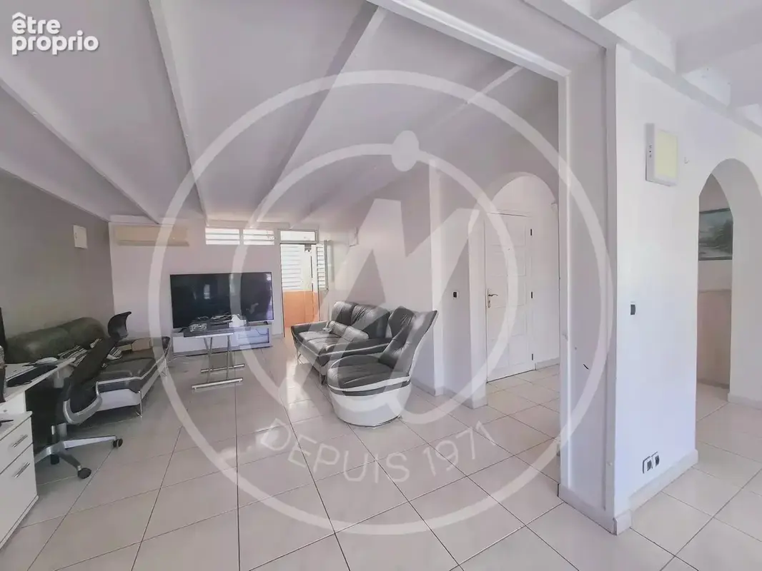 A vendre 168 478 €  appartement  f4 pointe a pitre - photo 3