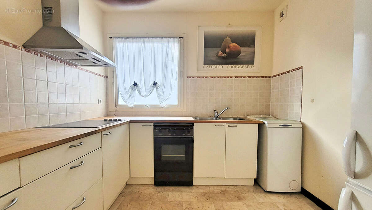 Appartement à LE COUDRAY-MONTCEAUX