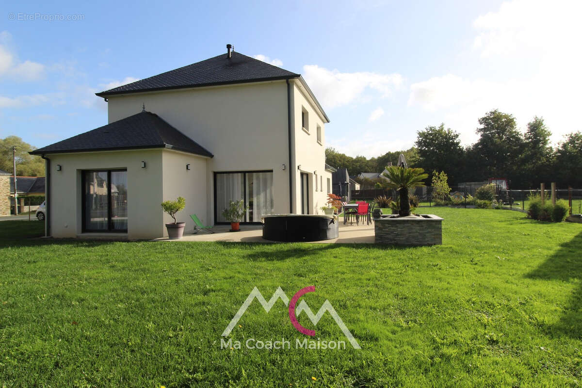 Maison à SAINTE-ANNE-SUR-BRIVET