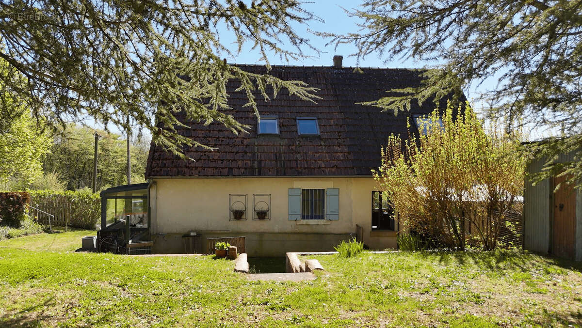 Maison à SAINT-FRANCHY
