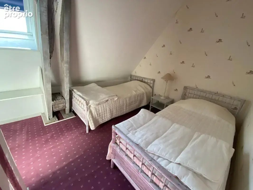 Trois maisons en pierre, piscine et étang - photo 19