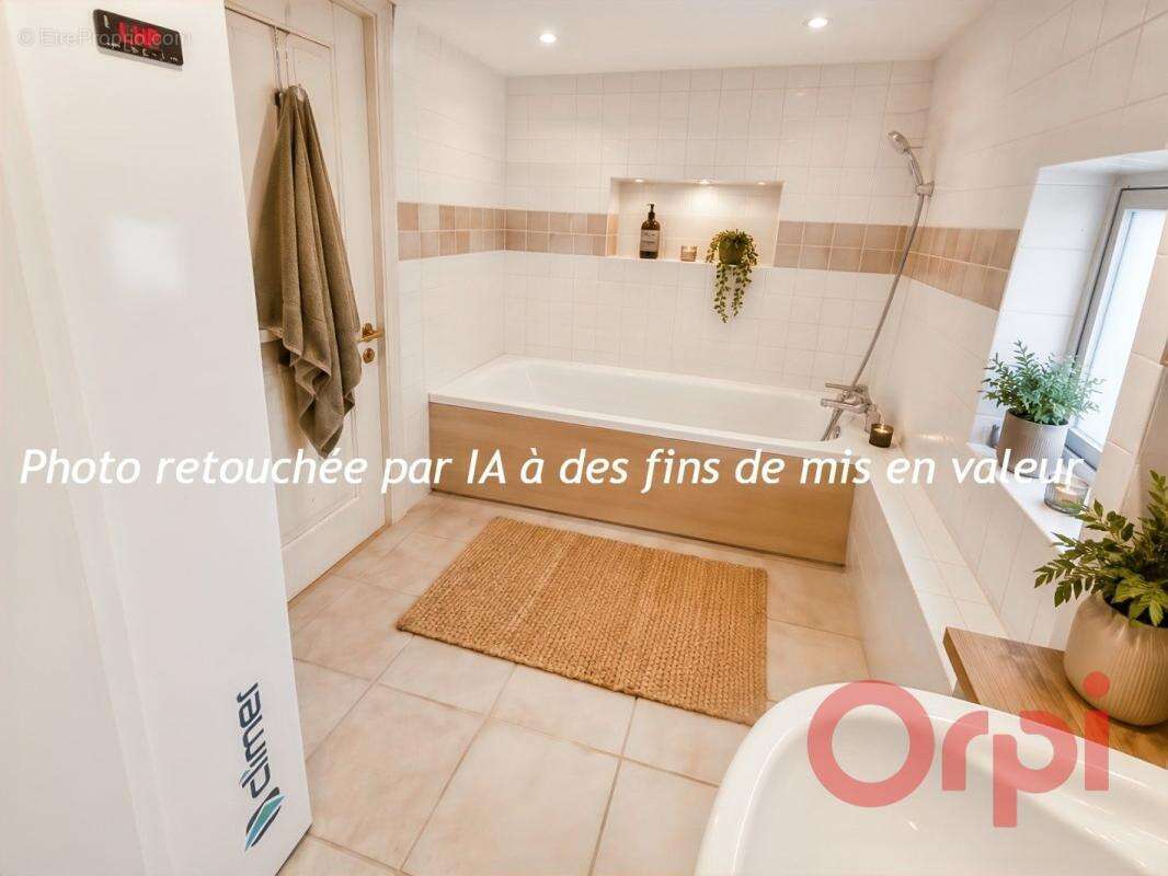 Maison avec grange et dépendances - photo 8