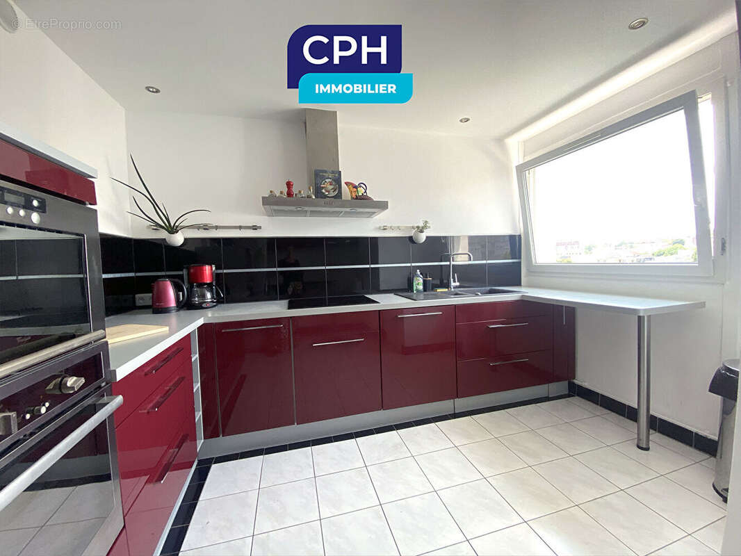 Appartement à GENNEVILLIERS