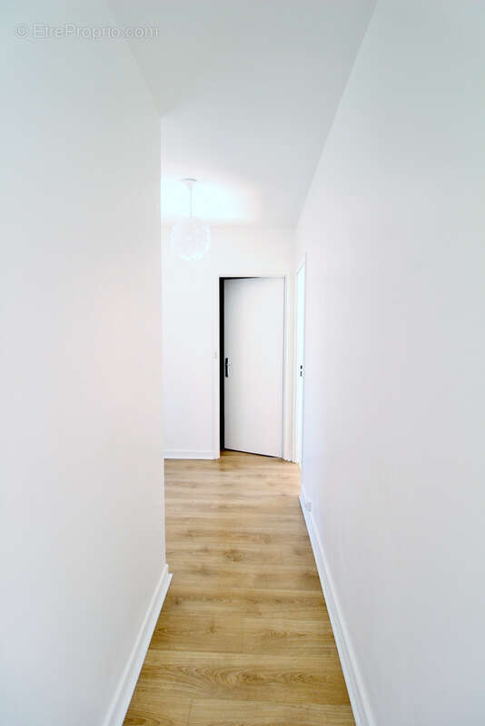 Appartement 80 m2, parking, cave, balcon... - photo 9