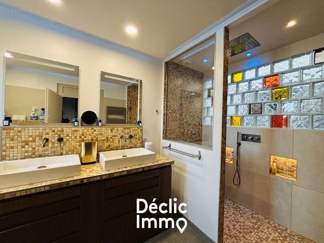 Quand l'exception devient adresse : maison au Mail avec jardin et studio indépendant - photo 10