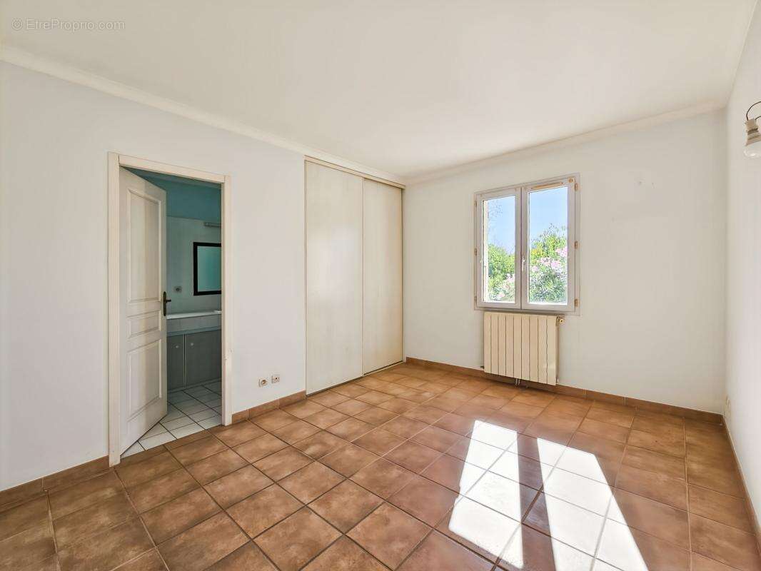 Maison à UZES