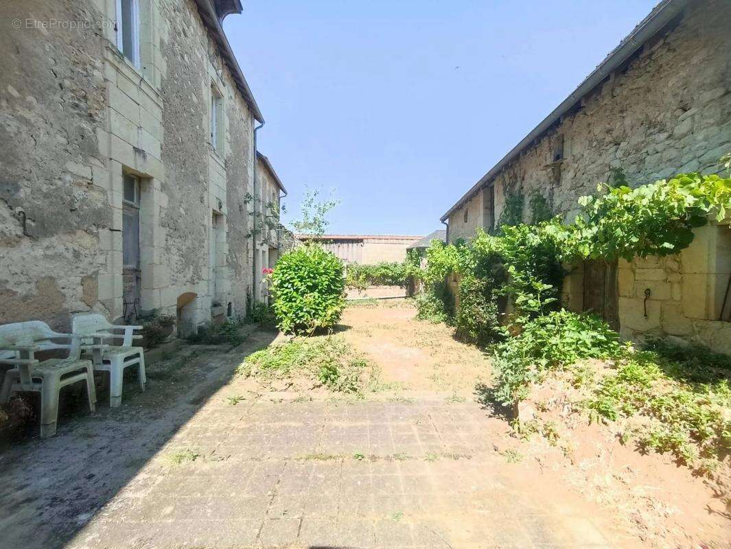 Maison à MONTHOIRON