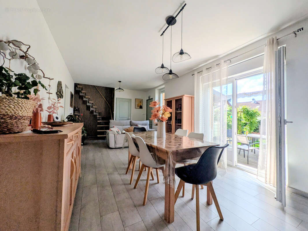 Maison à THAON-LES-VOSGES