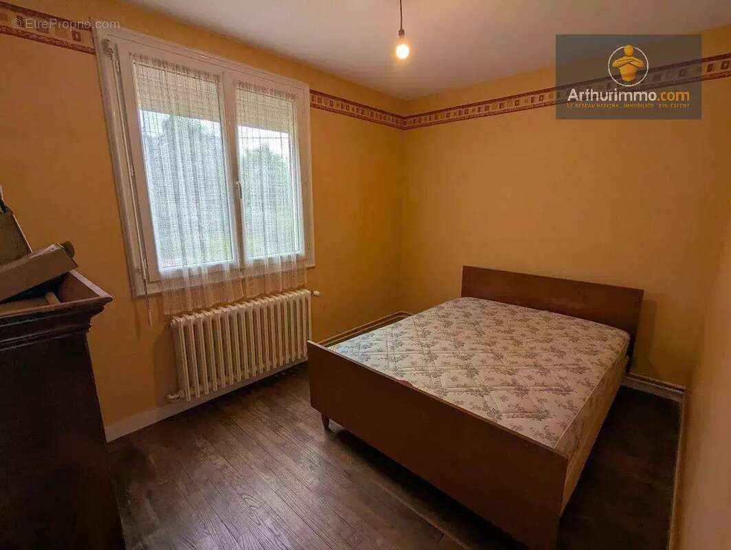 Maison à SAINT-SERVANT