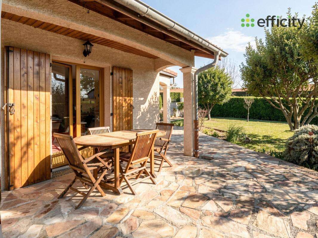 Maison à L'ISLE-D'ABEAU