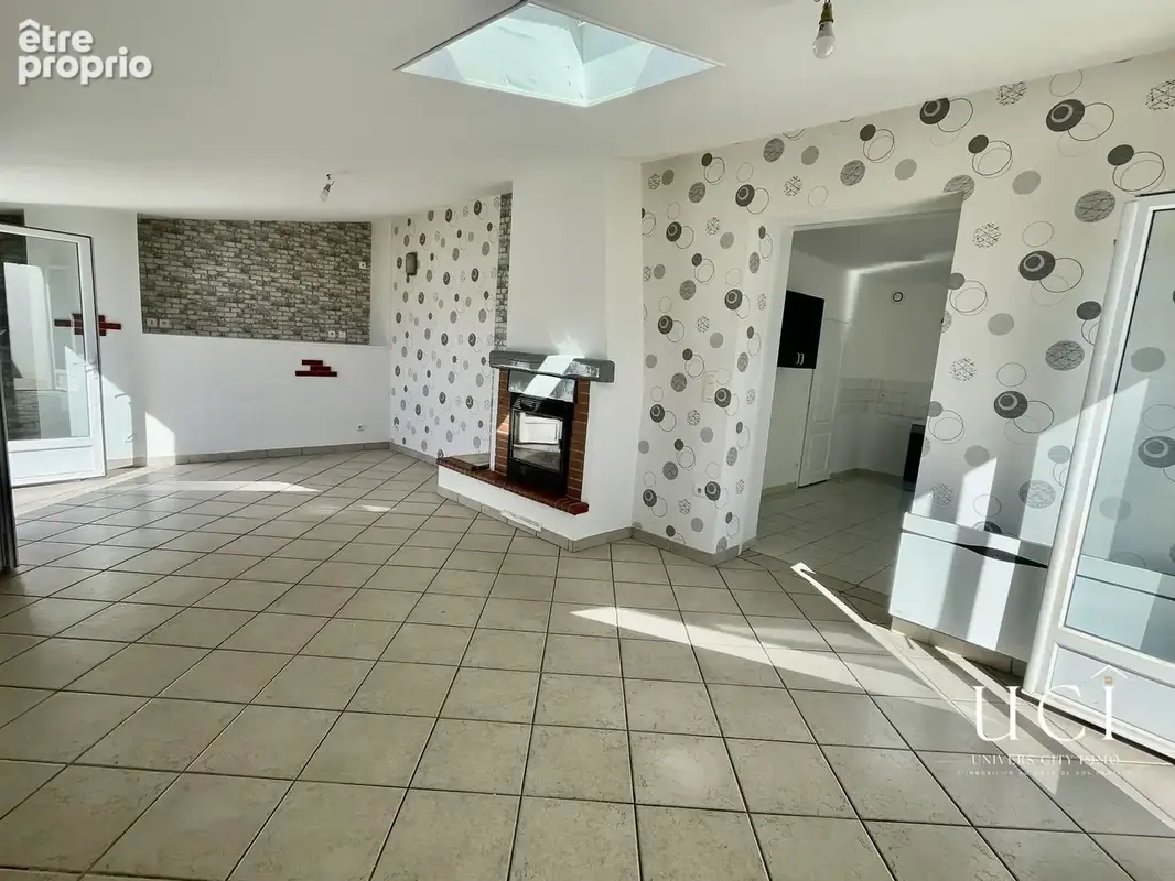 Maison 5 pièces 92 m² à vendre à Saint-Martin-Des-Noyers (85140) - photo 6