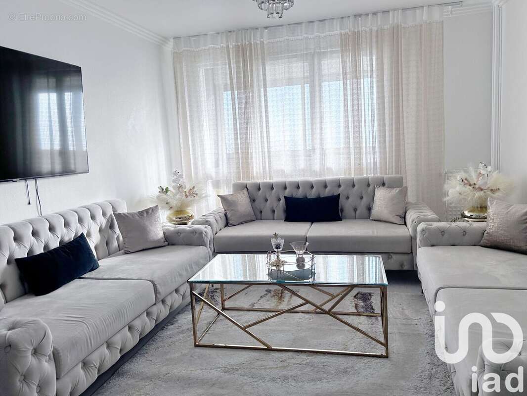 Photo 2 - Appartement à GENNEVILLIERS