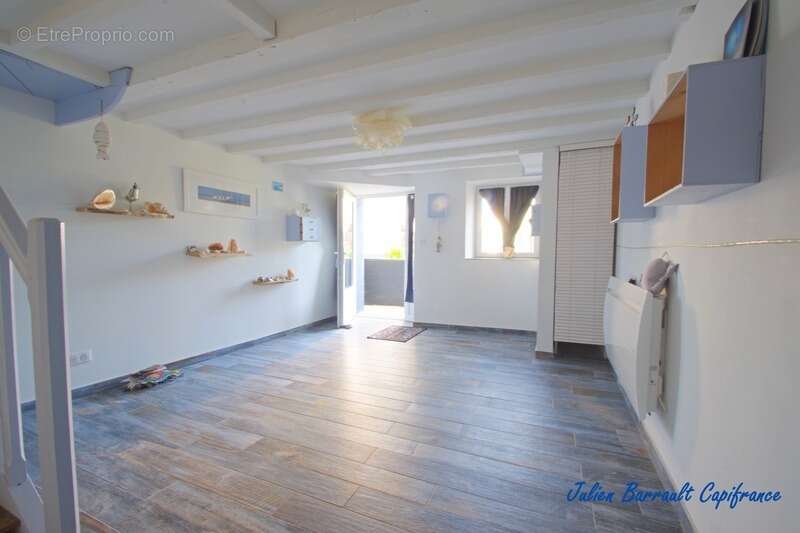 Maison familiale de 148m² avec 5 chambres entièrement rénovée en 2021 sur un terrain clos de 438m² - photo 18
