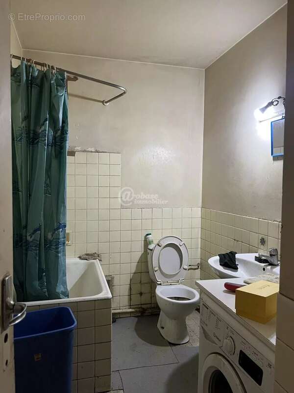 Appartement à MARSEILLE-3E