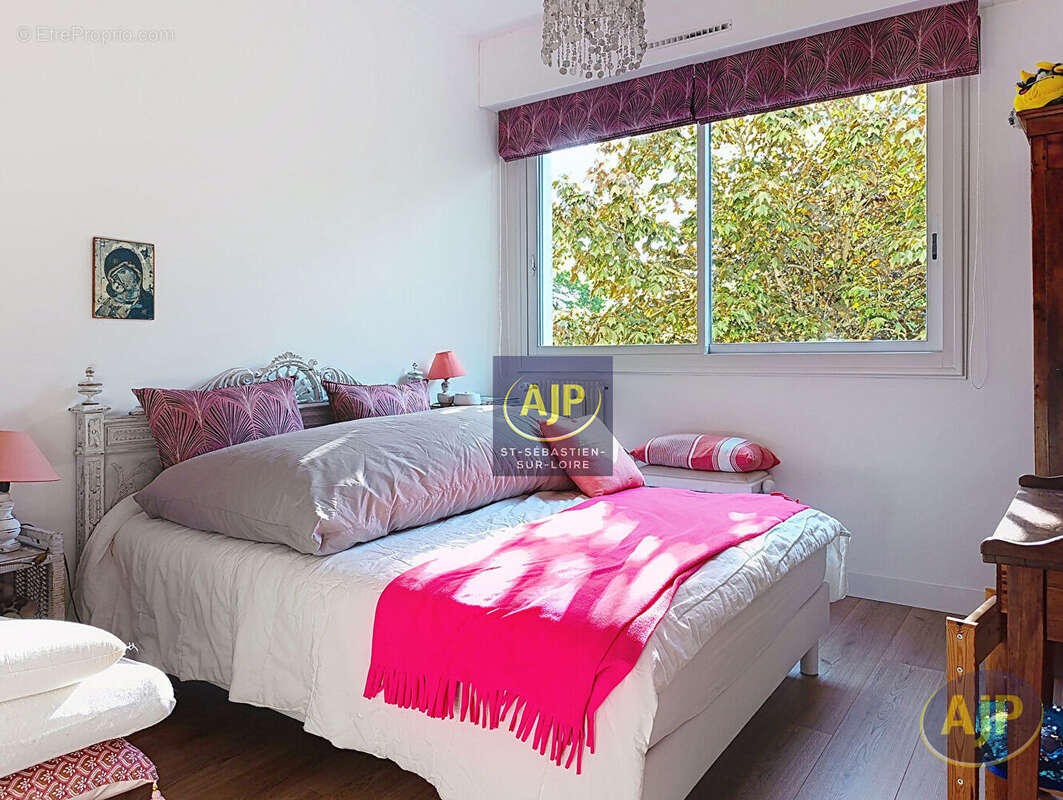 Bord de Loire T5 3 chambres 117m² - photo 8