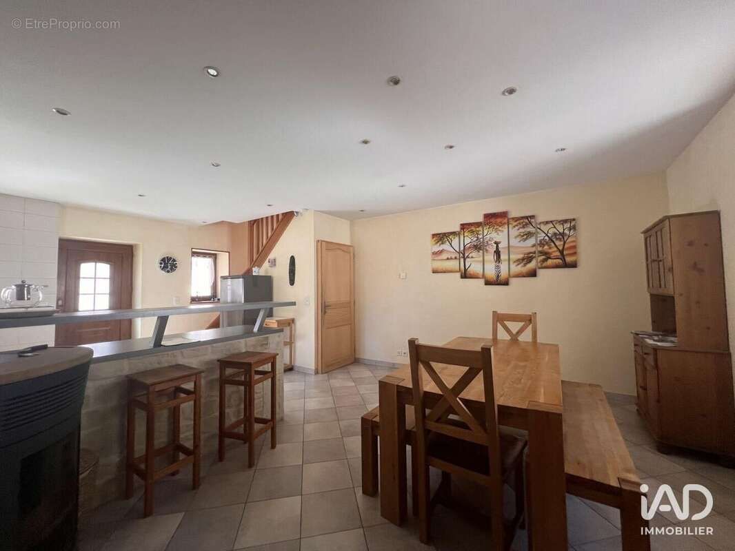 Photo 2 - Maison à CHEZERY-FORENS