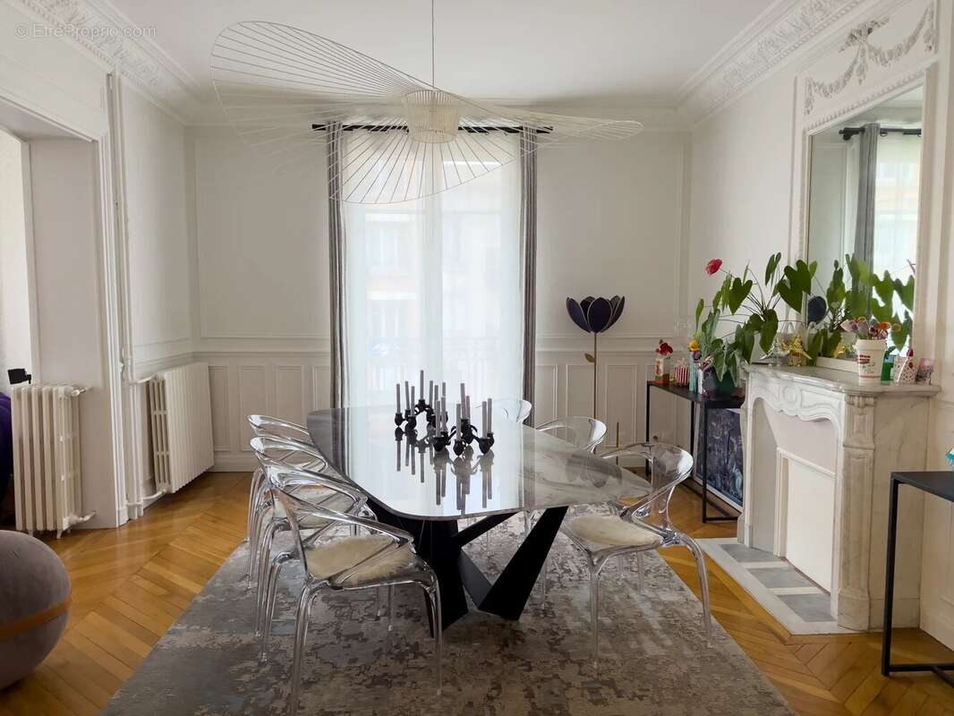 Appartement à LE RAINCY