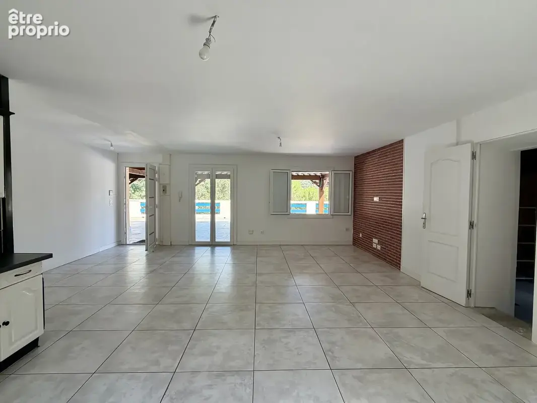 villa de type t6 de 160 m2 - photo 10