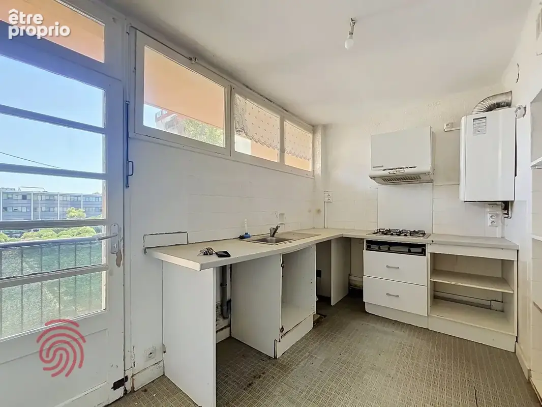 T3 lumineux de 64 m² avec balcons  Résidence sécurisée  Béziers - photo 3
