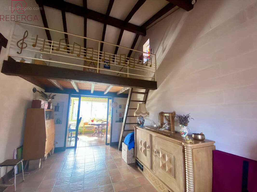 Maison à AUSSILLON