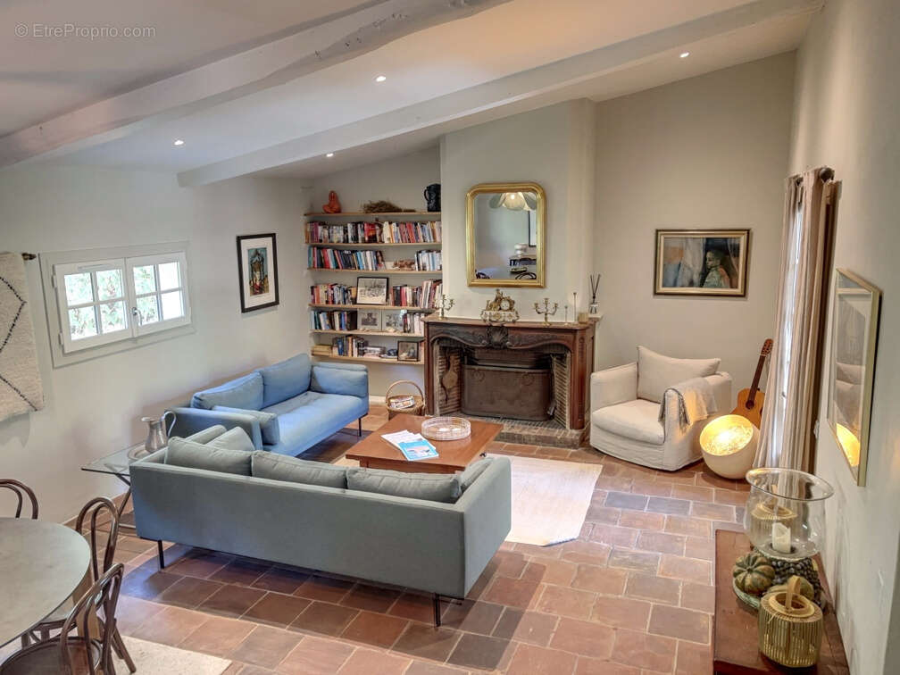 Maison à LA GARDE-FREINET