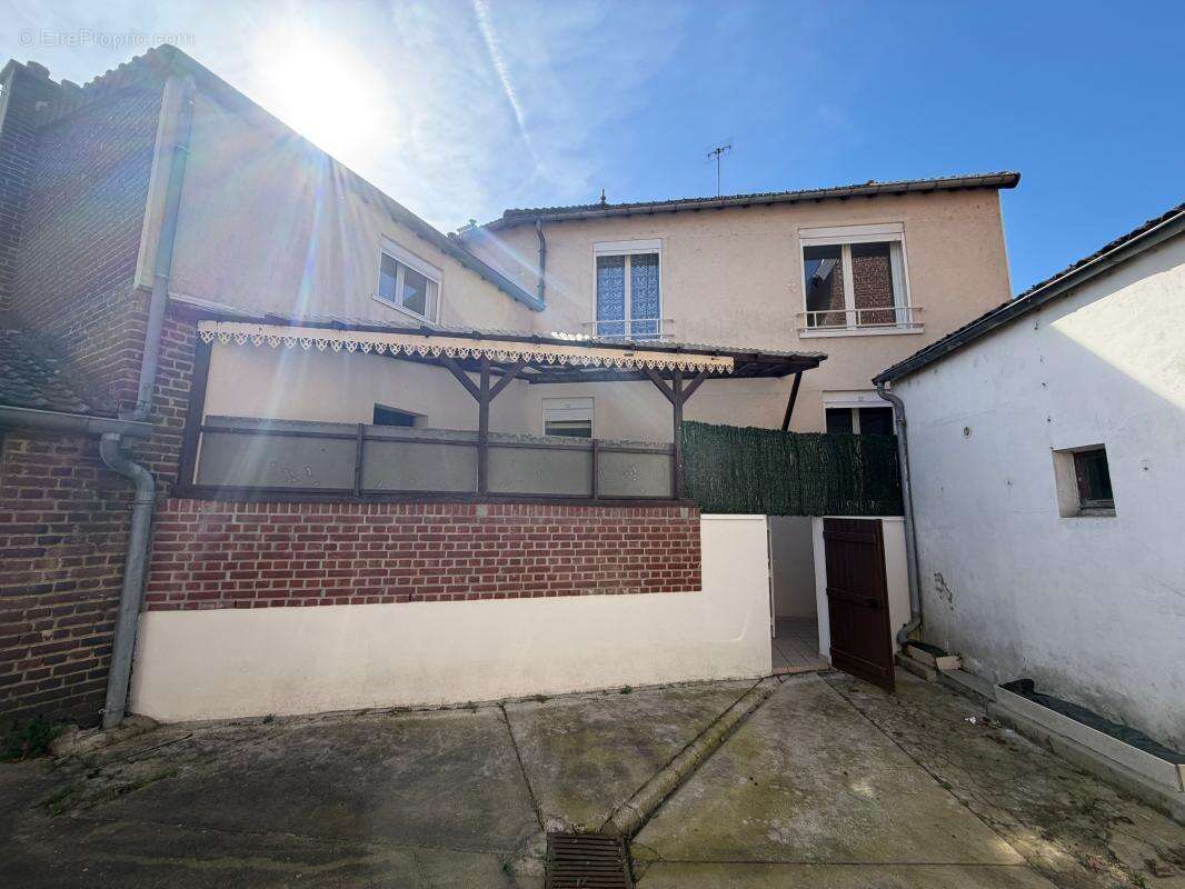 Maison à TERGNIER