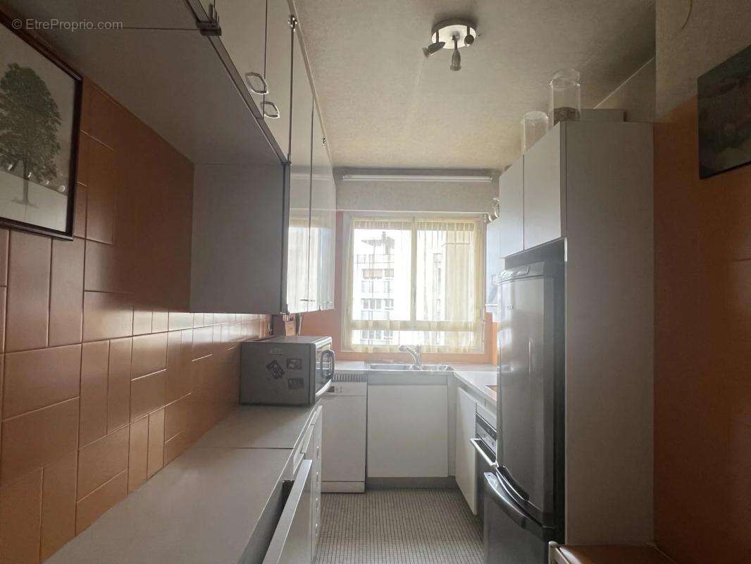 Appartement à PARIS-15E