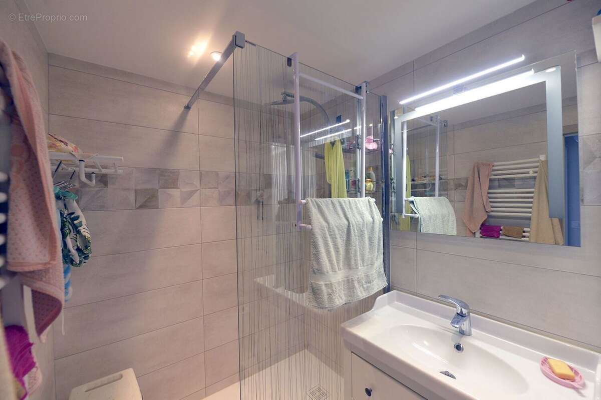 Appartement 63 m² à Royan  - photo 8