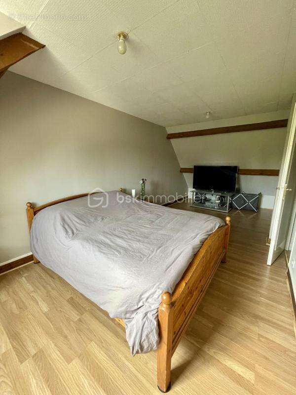 Maison à LA CHAPELLE-GAUTHIER