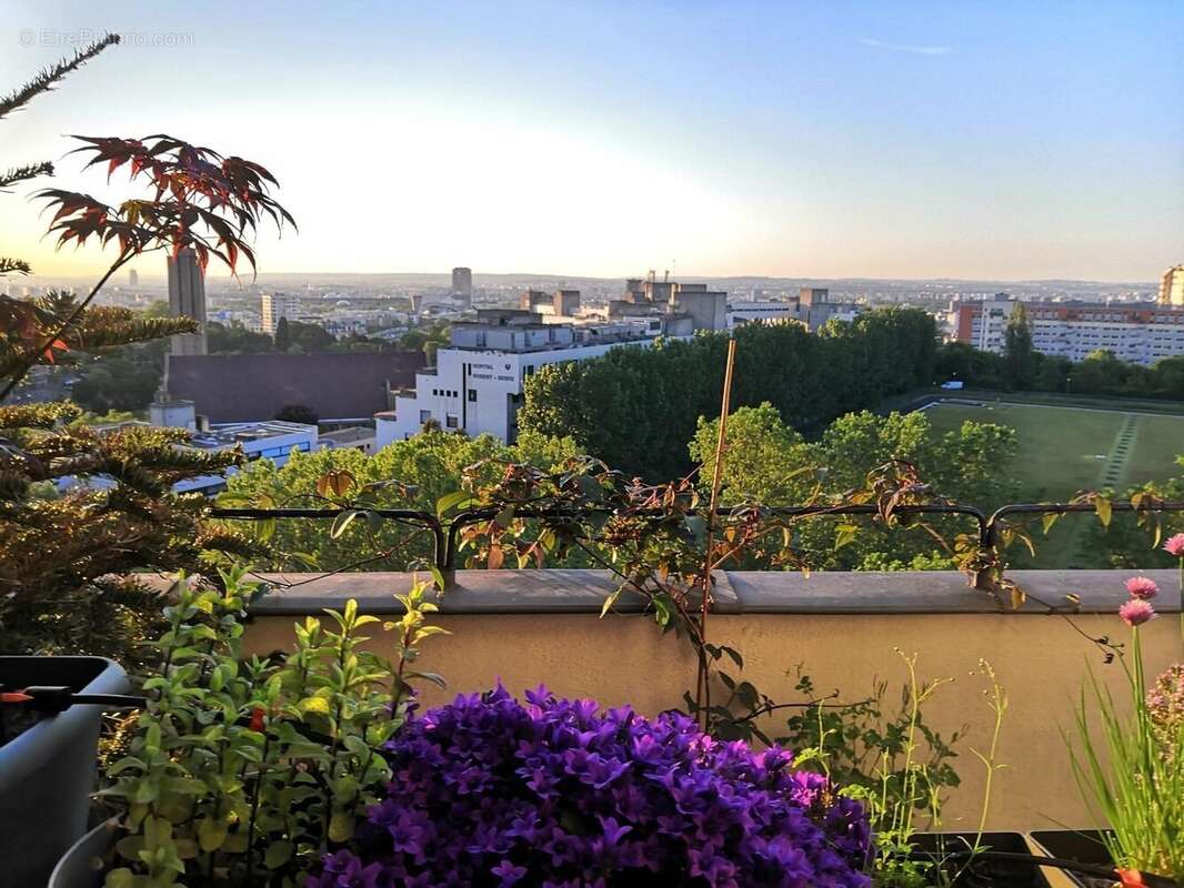 Appartement à PARIS-19E