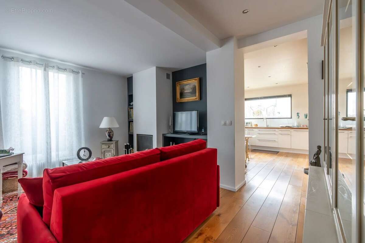 Maison à LE PERREUX-SUR-MARNE