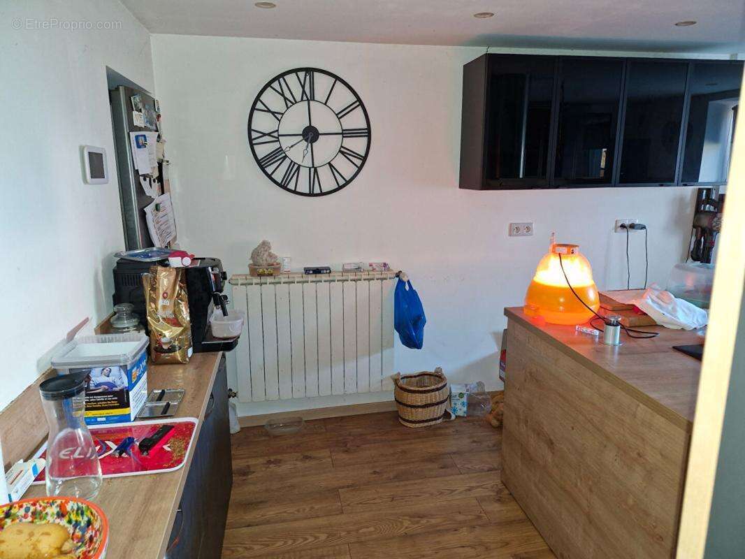 Maison  7 pièce(s) 191 m2  Terrain 475 m² + 5 ares - photo 6