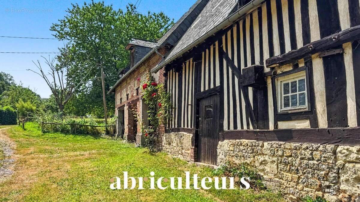 Propriété normande de caractère avec vastes dépendances en vente à Saint-Julien-sur-Calonne (14130) - photo 18