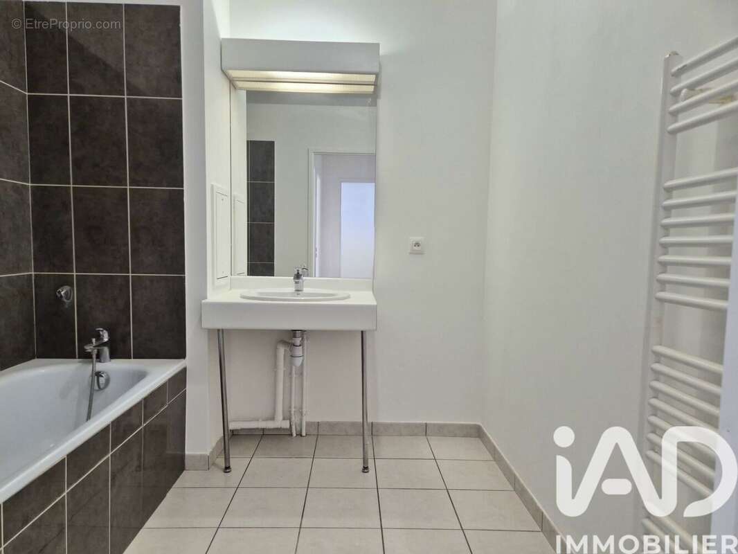 Photo 9 - Appartement à CORBEIL-ESSONNES