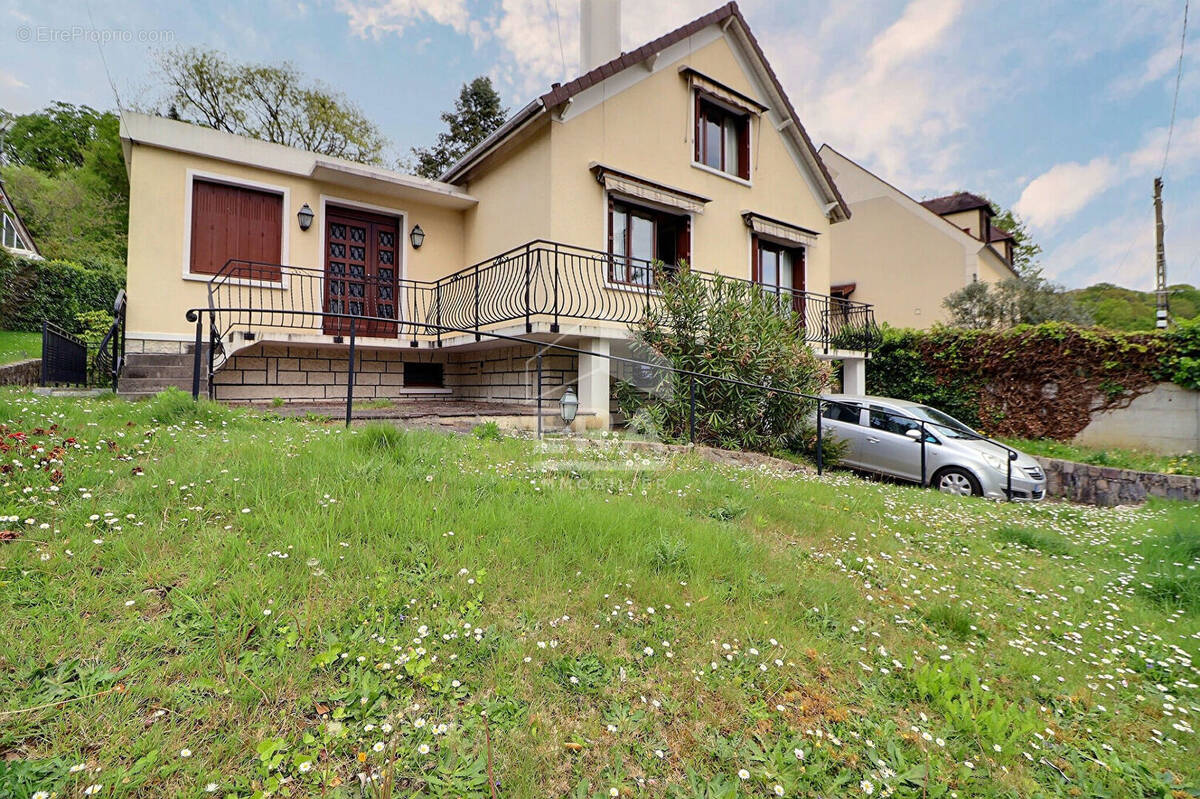 Maison à SAINT-LEU-LA-FORET