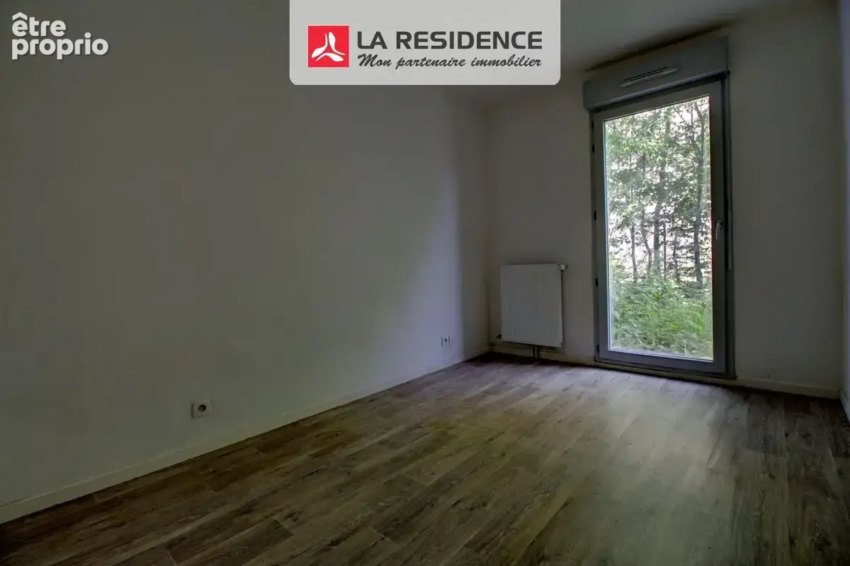 Appartement 81 m² à Cergy  - photo 7