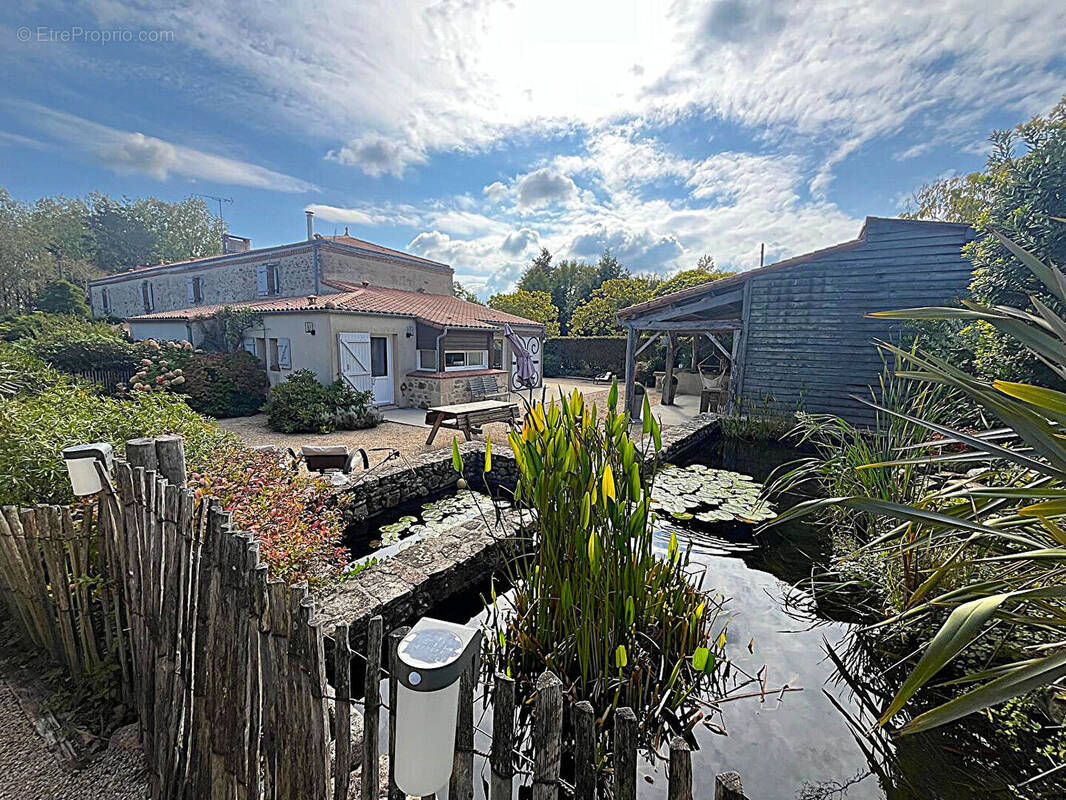 Maison à LANDERONDE