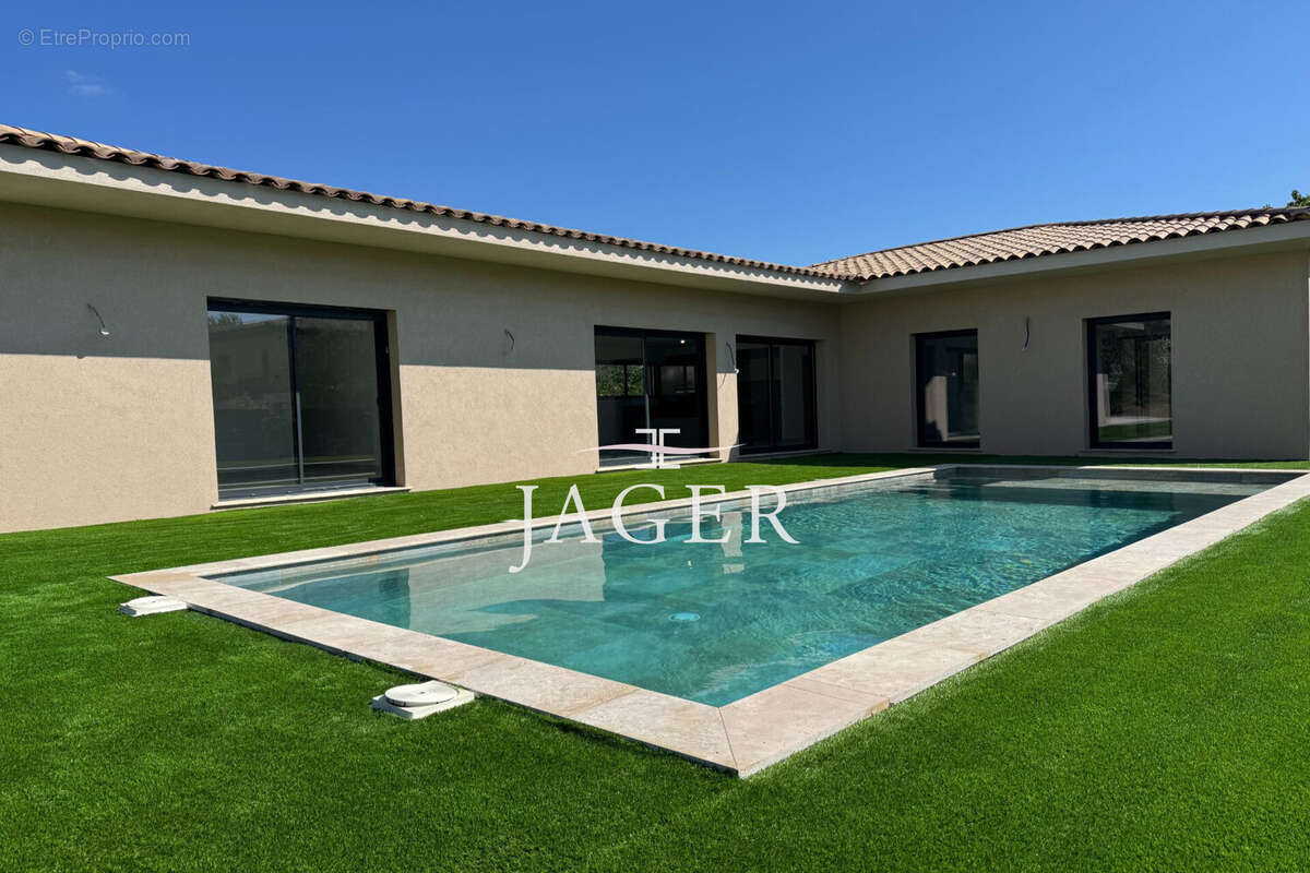 Maison à GRIMAUD