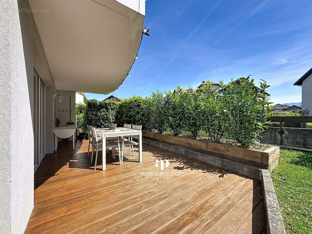 Appartement à POISY