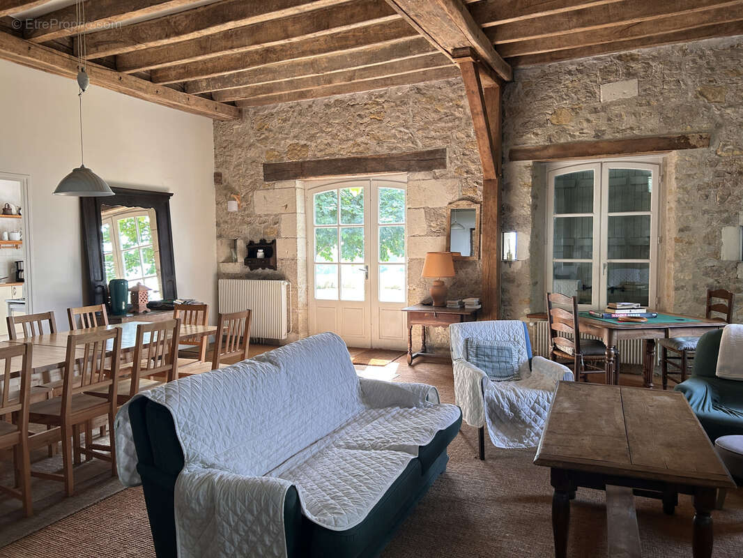 Maison à VERNEUIL-SUR-INDRE