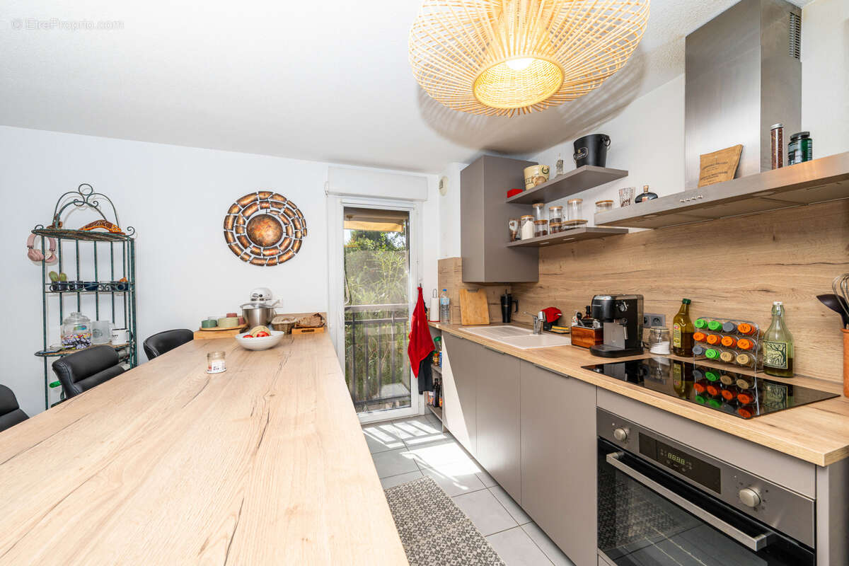 Appartement à LA COLLE-SUR-LOUP