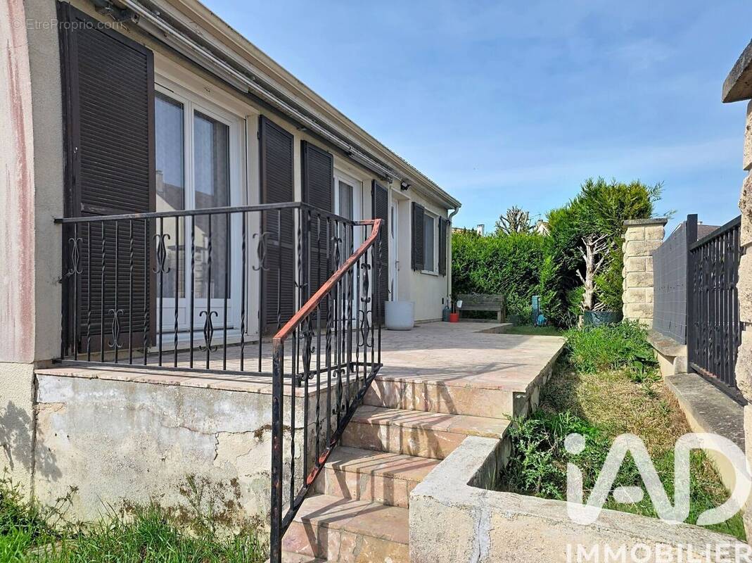 Photo 1 - Maison à ANET