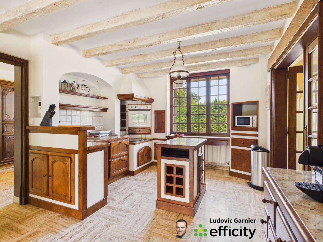 Maison 235 m² à Moulines  - photo 13